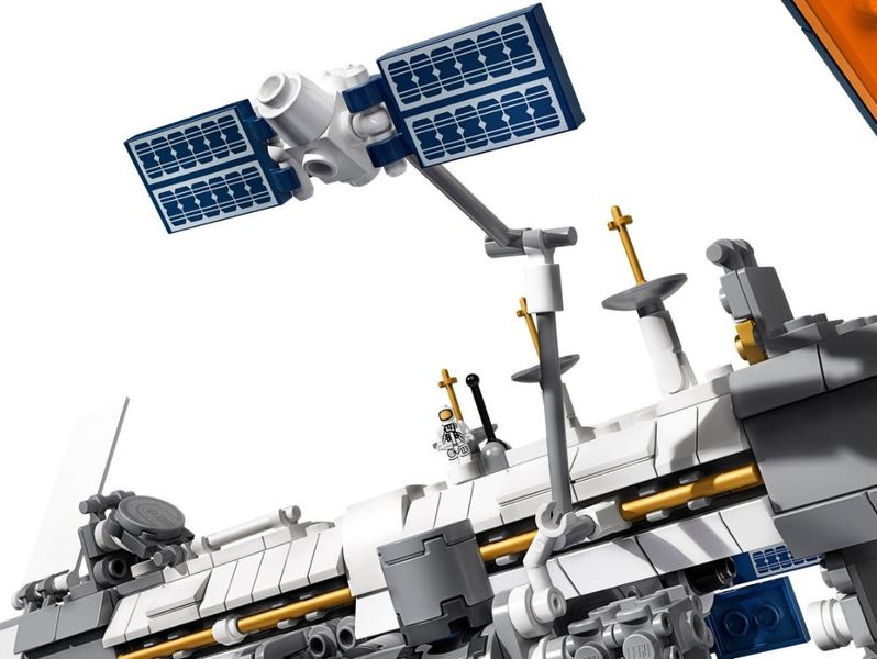Блоковий конструктор LEGO Міжнародна Космічна Станція (21321)