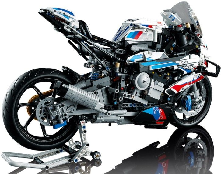 Авто-конструктор LEGO BMW M 1000 RR (42130)